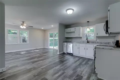 102 Pine Forest Ct, Easley, SC 29640 photo 16