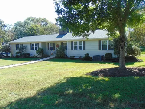 15 Duke St, Pendleton, SC 29670 photo 1