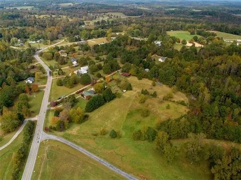 647 Hester Store Rd, Easley, SC 29640 photo 31