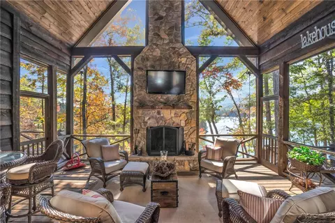 225 Deep Cove Pt, Sunset, SC 29685 photo 12