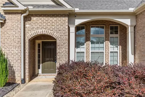 1015 Hillcrest Ct, Anderson, SC 29621 photo 4