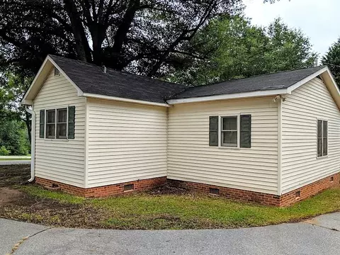 404 Sheriff Mill Rd, Easley, SC 29640 photo 7