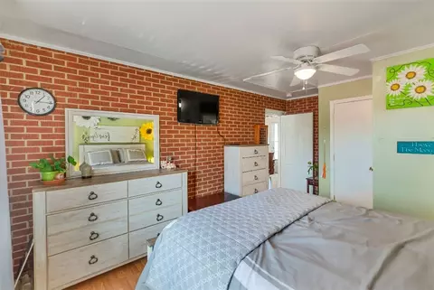 437 S Elm St, Pendleton, SC 29670 photo 17