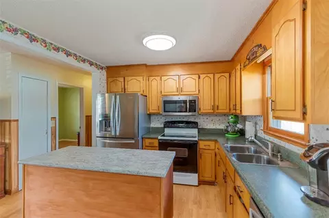 437 S Elm St, Pendleton, SC 29670 photo 11