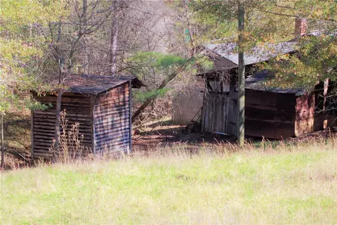 166 E Preston Mcdaniel Rd, Pickens, SC 29671 photo 3