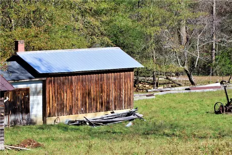 166 E Preston Mcdaniel Rd, Pickens, SC 29671 photo 4