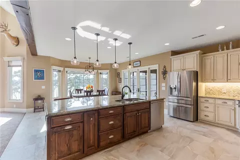 517 Pointe West Dr, Seneca, SC 29672 photo 16