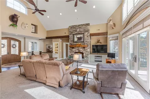 517 Pointe West Dr, Seneca, SC 29672 photo 11