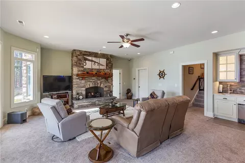 517 Pointe West Dr, Seneca, SC 29672 photo 43