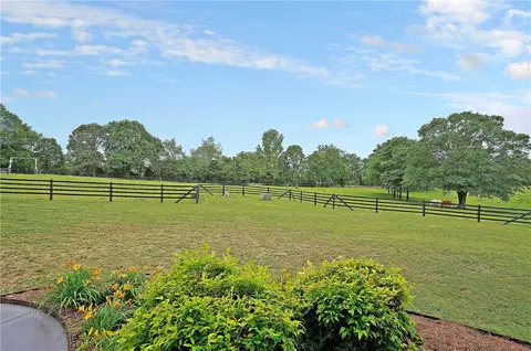 169 Berry Rd, Pelzer, SC 29669 photo 5