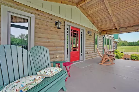 169 Berry Rd, Pelzer, SC 29669 photo 4