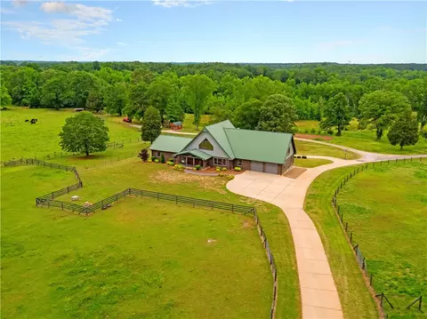 169 Berry Rd, Pelzer, SC 29669 photo 2