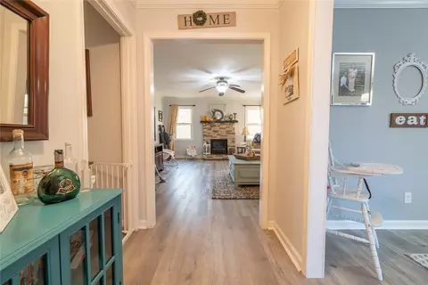 236 Pine Knoll Dr, Easley, SC 29642 photo 5