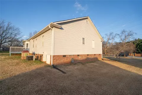 236 Pine Knoll Dr, Easley, SC 29642 photo 27