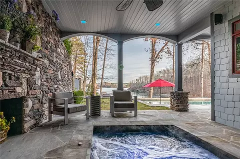 201 E Fort George Way, Sunset, SC 29685 photo 4