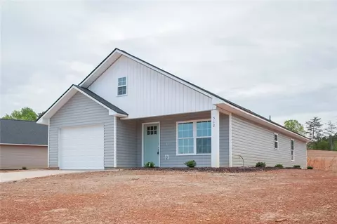 512 Linking Rd, Seneca, SC 29672 photo 2