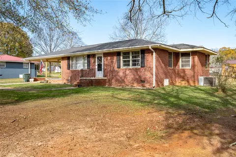 4 Polly St, Honea Path, SC 29654 photo 2