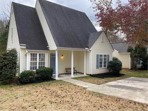 127 Arbors Ct, Central, SC 29630 photo 2