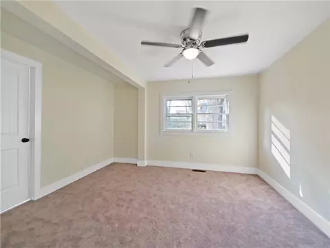 806 E Main St, Easley, SC 29640 photo 6
