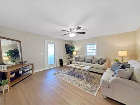 806 E Main St, Easley, SC 29640 photo 20