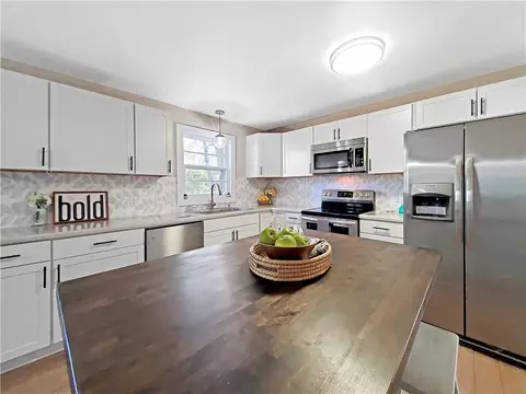 806 E Main St, Easley, SC 29640 photo 12