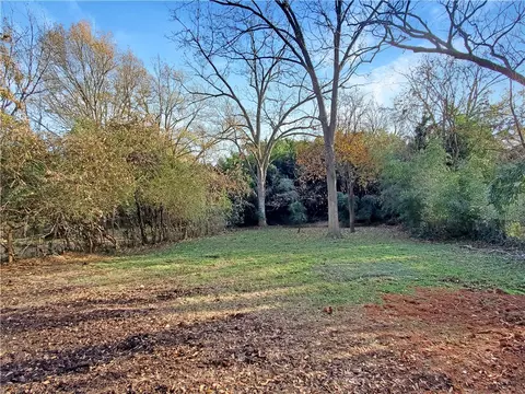 806 E Main St, Easley, SC 29640 photo 4