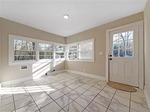 806 E Main St, Easley, SC 29640 photo 11