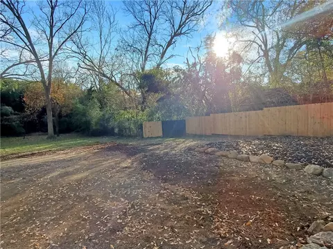 806 E Main St, Easley, SC 29640 photo 5
