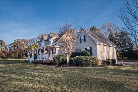 151 Hidden Acres Rd, Pendleton, SC 29670 photo 2