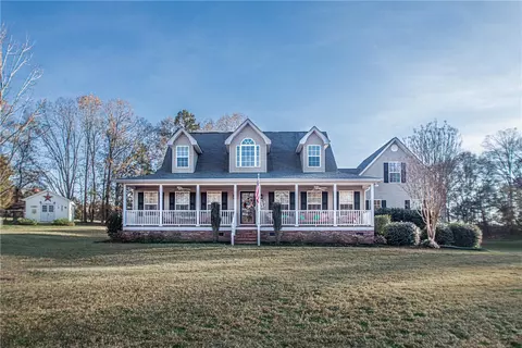 151 Hidden Acres Rd, Pendleton, SC 29670 photo 1