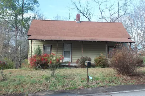 104 Branch St, Walhalla, SC 29691 photo 1
