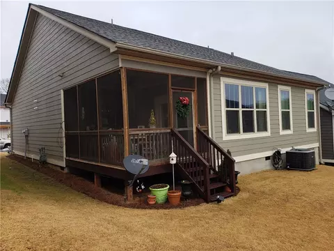 104 Regency Walk, Pickens, SC 29671 photo 4