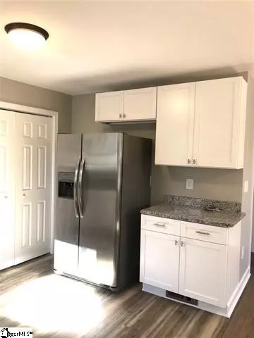 302 Anzio St, Easley, SC 29640 photo 8