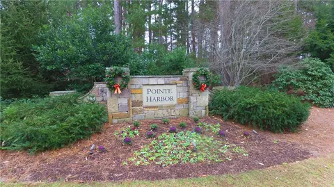519 Pointe West Dr, Seneca, SC 29672 photo 2