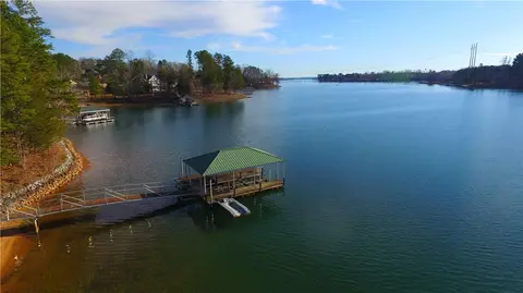 519 Pointe West Dr, Seneca, SC 29672 photo 18