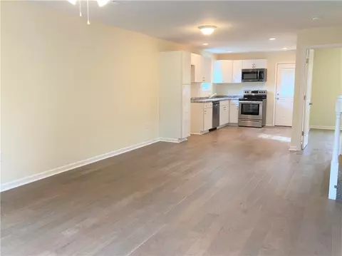 100 Lloyd Ave, Easley, SC 29640 photo 8