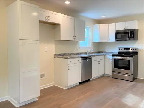 100 Lloyd Ave, Easley, SC 29640 photo 10