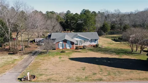 1038 Moorehead Pl, Pendleton, SC 29670 photo 2