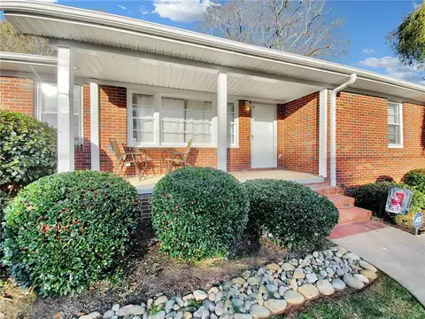 210 Tiffany Dr, Easley, SC 29640 photo 1