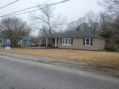 12 Brock Ave, Honea Path, SC 29654 photo 2