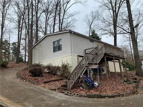786 S Alexander Rd, Seneca, SC 29678 photo 6