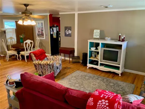 109 Frances St, Honea Path, SC 29654 photo 3