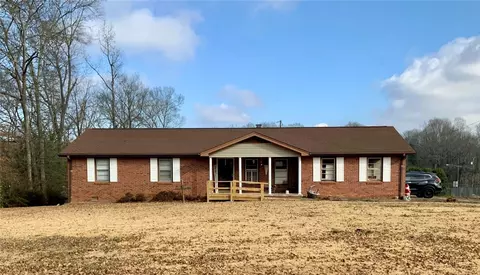 109 Frances St, Honea Path, SC 29654 photo 1