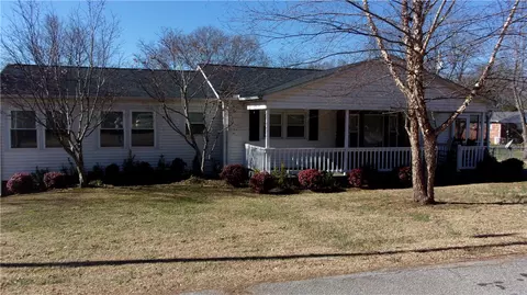 101 Dowling St, Easley, SC 29640 photo 2
