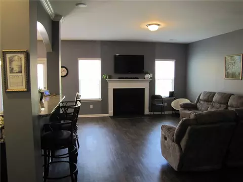 325 Avendell Dr, Easley, SC 29642 photo 7