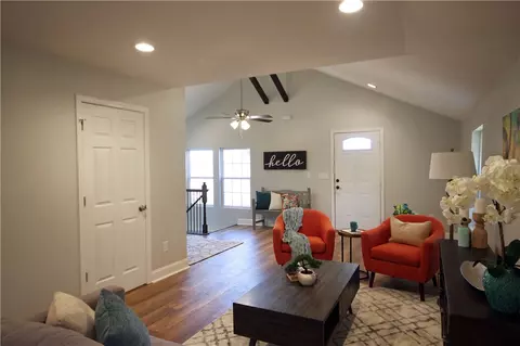 675 Johnson Rd, Easley, SC 29642 photo 2