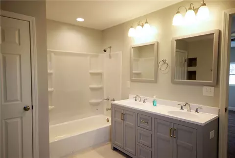 675 Johnson Rd, Easley, SC 29642 photo 8