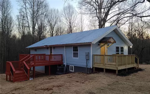 675 Johnson Rd, Easley, SC 29642 photo 1
