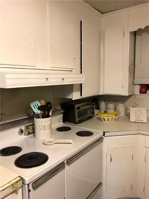 31 E Central Ave, Iva, SC 29655 photo 10
