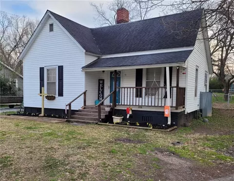 31 E Central Ave, Iva, SC 29655 photo 2